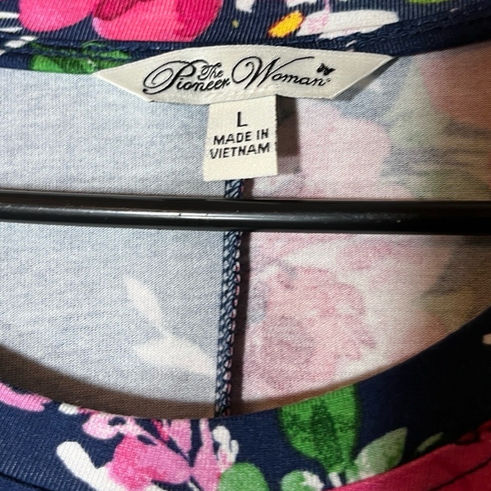 NWT The Pioneer Woman Top Womens L‎ Navy Floral Print Scoop Neck Bohemian - Picture 6 of 8